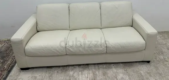 Like new condition Natuzzi sofabed