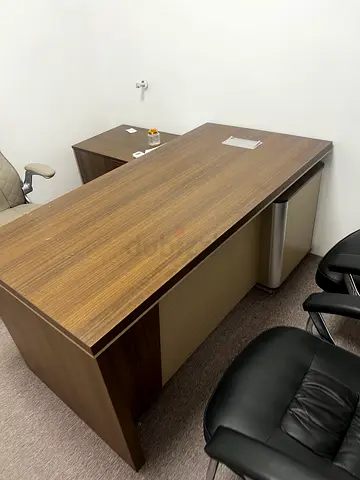 Office Master Desk
