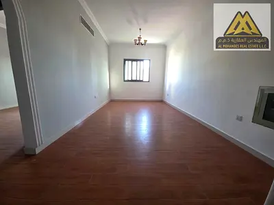 مساحة كبيرة جداً | بلكونة بإطلالة مميزة | غرفة ماستر | تكييف مركزي | موقع حيوي جداً | قريب من شارع الاتحاد | قريب من مخرج دبي والشارقة | سكن عائلي مري