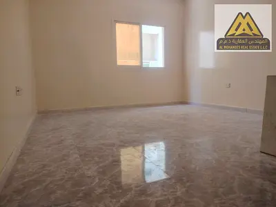 شقه غرفتين و صالة | للايجار السنوي | النعيميه 1 | سعر مميز | في قلب جميع الخدمات | علي مخرج دبي و الشارقه