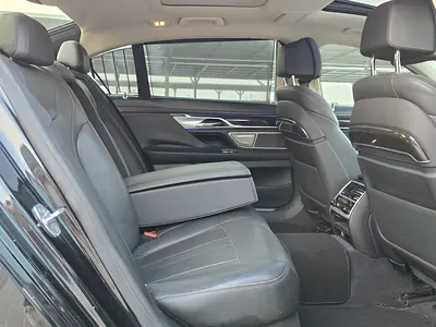 2019 BMW 7-SERIES 照片 11