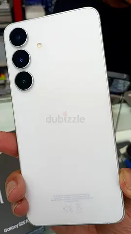 S25 Fe white 256gb almost brand new