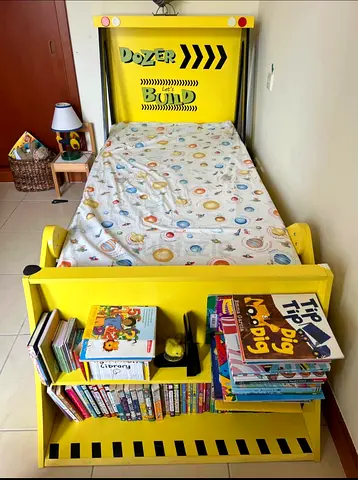 Kids dozer bed for urgent sale