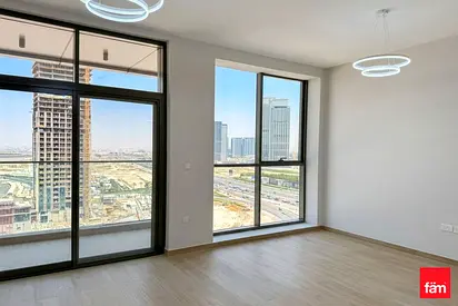 Vacant Brand New Home With Equipped Kitchen