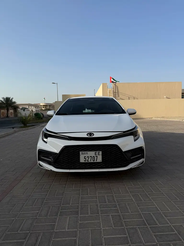 Toyota Corolla 2024 — photo 1 of 9