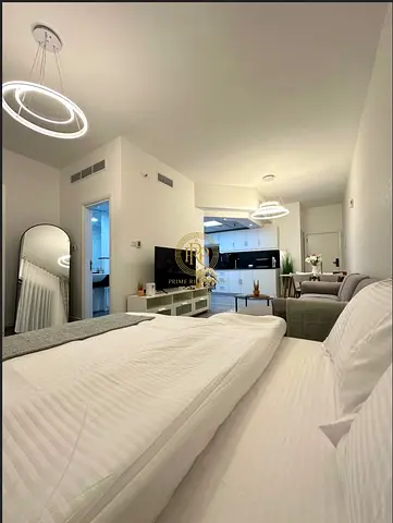 Furnished & Upgraded | 1BR Studio-Style | Marina Diamond 2 | Pool & SZR View
