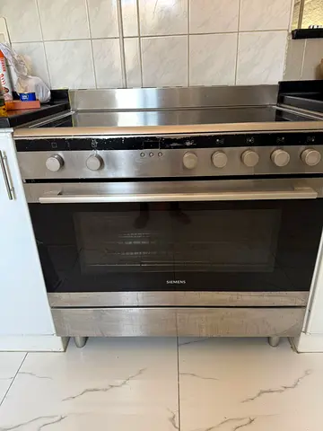 Siemens 90cm Electric Cooker  Ceramic Hob – Excellent Working Condition –
