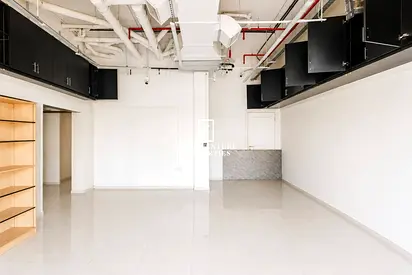 FITTED SHOP | PRIME LOCATION | POWER LOAD TBD