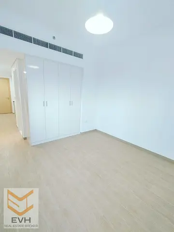 Chiller Free - Near to Metro - Fully Furnished