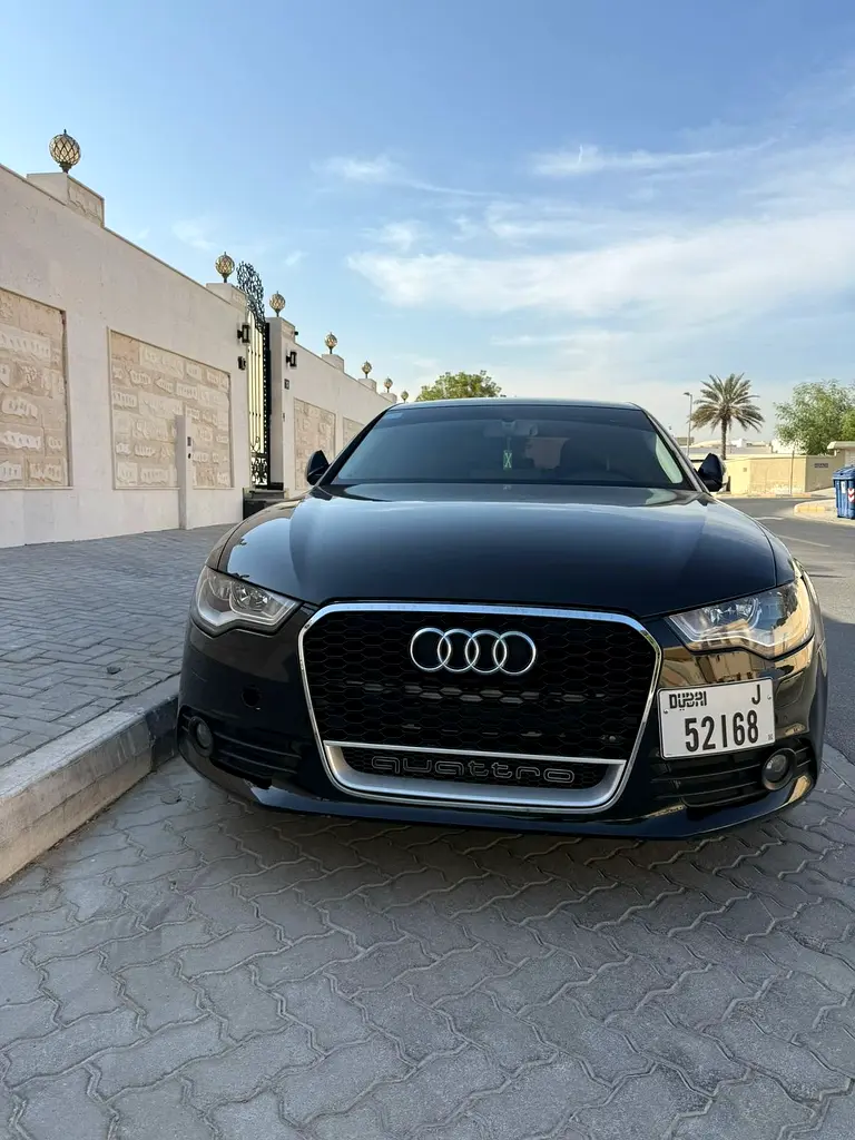 Audi A6 2013 — photo 1 of 8
