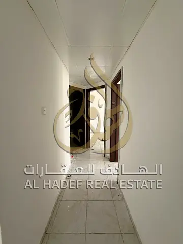 * Free air conditioning* Free parking * One month free of charge ==* Prime location near markets, s
