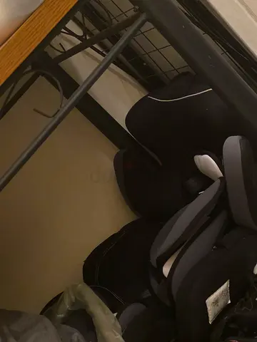 Used infant car seat / booster seat in good condition