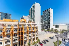 Vacant from August 1 | Balcony | High Floor