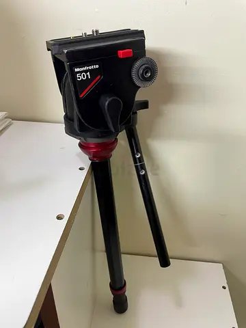 Manfrotto 501 head with base plate minimum price excellent condition