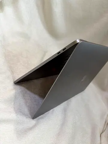 MacBook pro 2019