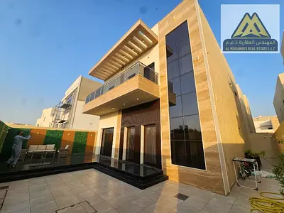 فرصة لا تعوض للبيع فيلا مفروشة بالكامل تكييف مركزي في الحليو 1 بسعر مميز