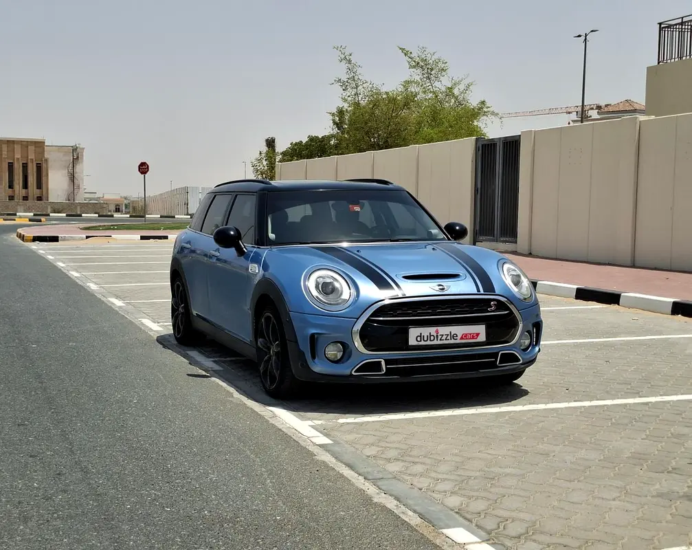 MINI Clubman 2017 — photo 1 of 15