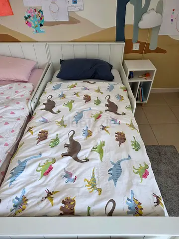 2 x white toddler beds from Home Center with IKEA mattresses. 90 x 200 cm.