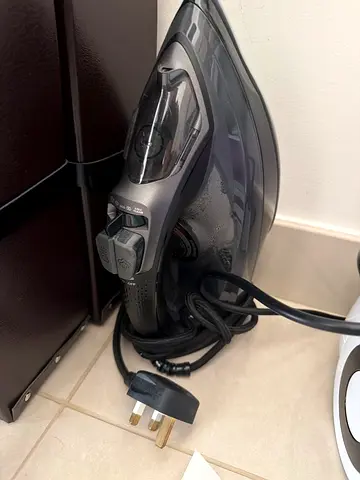 Steam Iron in Good Working Condition