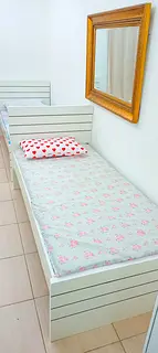 LADIES EXECUTIVE BED SPACE AVAILABLE IN AL NAHDA, SHARJAH. Border