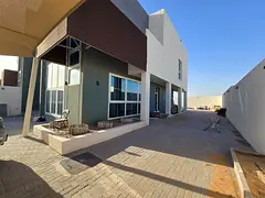 Al Suyoh Sharjah - 5 bedrooms, spacious living room, majlis, kitchen, multiple bathrooms - practical