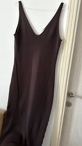 Simple sleeveless ribbed brown maxi dress - size M