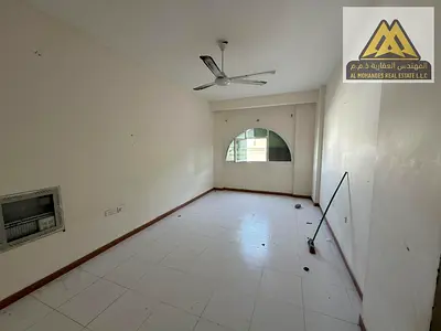 غرفة وصالة • غرفة نوم ماستر • 2 حمام • مطبخ مغلق