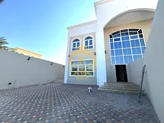 [Four Bedrooms Hall On Ground Floor ]