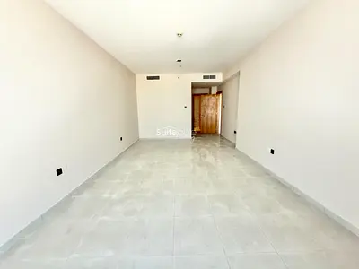 Bright & Spacious Apartment | 2 BR Apt | Prime DSO Location