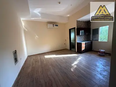 Large space Premium split air conditioning New building – second occupant Ground floor