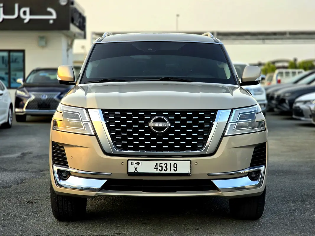 Nissan Patrol 2022 — photo 1 of 18