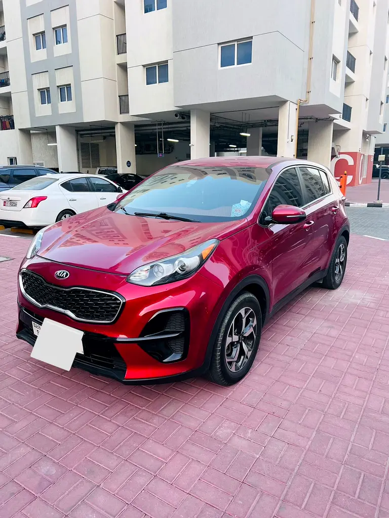 Kia Sportage 2021 — photo 1 of 7