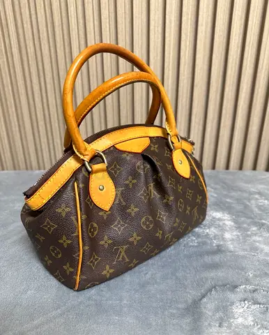 Preloved vintage Louis Vuitton style Tivoli bag in PM size