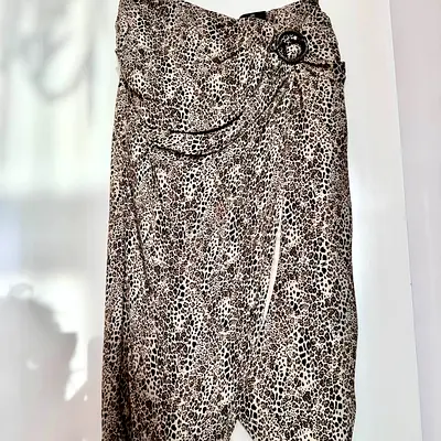 ELISABETTA FRANCHI premium brand skirt. Authentic Original price 1500AED