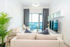 Bright and Spacious 1 Bed Apartment | Creek & Canal Views