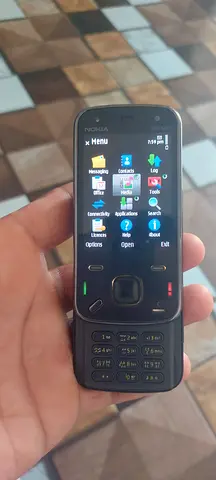 Nokia N86