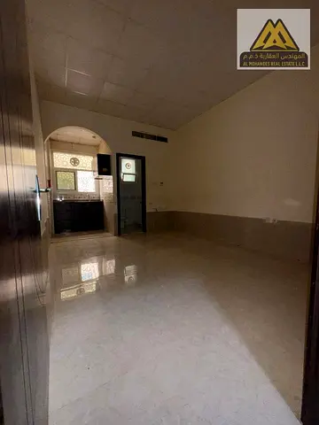 موقع ممتاز | سعر ممتاز | منطقة حيوي | قريب من جميع الخدمات | صيانة الدورية على المالك | اطلالة مفتوحة