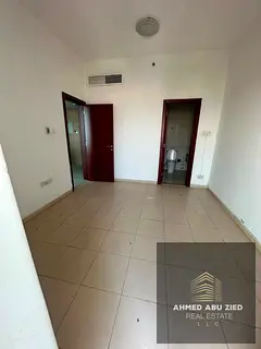 Master bedroom, large living room, American-style kitchen, 2 bathrooms, high-end finishing, balcony