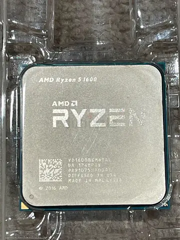 AMD Ryzen 5 1600 CPU with stock Wraith cooler - used for a month