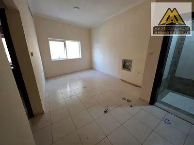 One bedroom and living room. Excellent location directly on the main road.