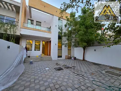 فرصة مميزة للإيجار السنوي فيلا واسعة في منطقة الياسمين بعجمان، بتصميم عملي ومناسبة للعائلات الكبيرة، في موقع هادئ وقريب من الخدمات.