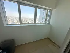 Two bedrooms, a living room, two bathrooms, fully furnished, excellent condition, ready to move in,