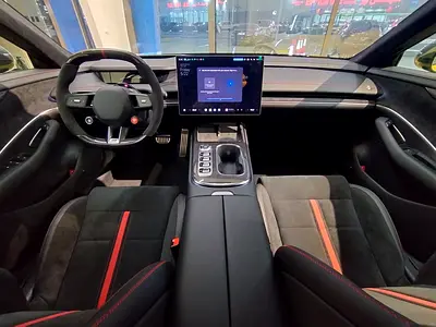 صورة 12 لـ 2025 Xiaomi SU7