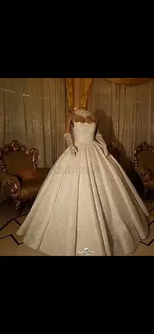 Luxury Ivory Sparkle Ball Gown Wedding Dress – Full Set with Veil Gloves