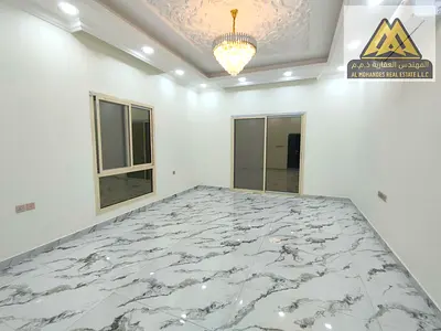 فرصة مميزة لامتلاك فيلا فاخرة في منطقة الياسمين بعجمان، بتصميم عصري وتشطيب سوبر ديلوكس، مع مساحات داخلية واسعة وموقع هادئ وقريب من جميع الخدمات والمرا