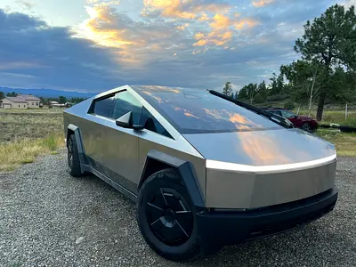 صورة 4 لـ 2024 Tesla CYBERTRUCK