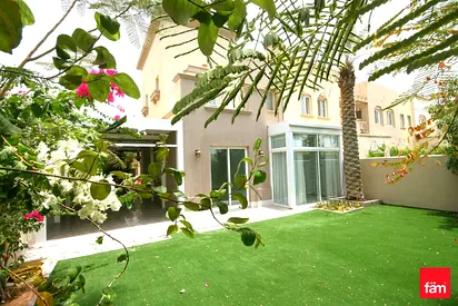 Stunning Villa | Fully Upgraded | Vacant In Sep