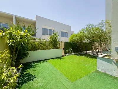 SPACIOUS| LARGE PLOT | CORNER UNIT | VASTU