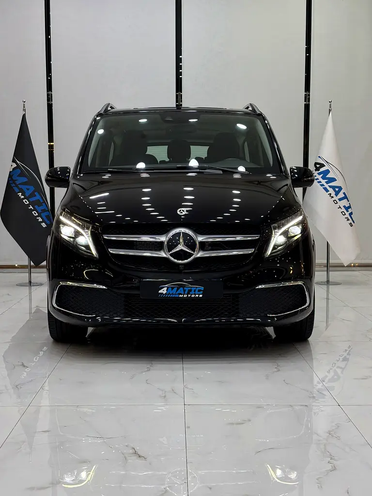Mercedes-Benz V-Class 2024 — photo 1 of 19