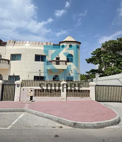 LUXURY 4BHK VILLA - UNFURNISHED- FULL SEA VIEW